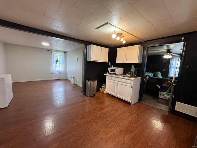 $225,000 | 9106 East Oak Street, Velpen, IN 47590