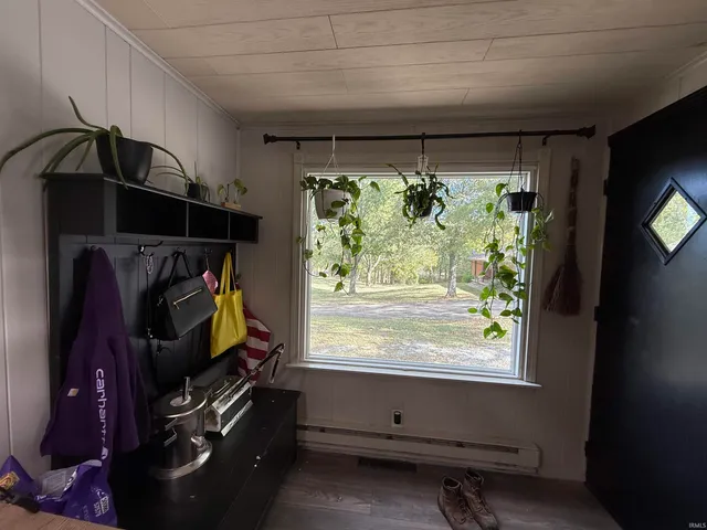 $229,500 | 9106 East Oak Street, Velpen, IN 47590