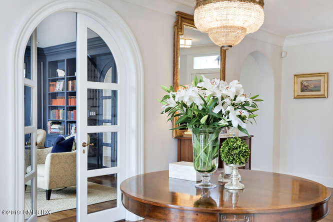 107 Meadow Road Riverside, CT 06878 - Photo 9 of 48 107 Meadow Rd Riverside CT-small-005-34-