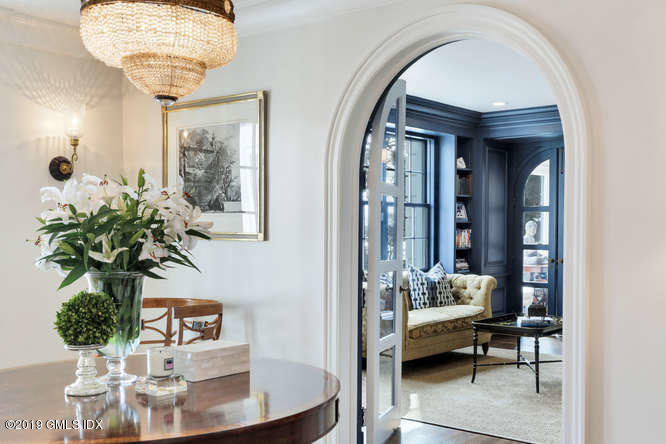 107 Meadow Road Riverside, CT 06878 - Photo 10 of 48 107 Meadow Rd Riverside CT-small-007-8-0