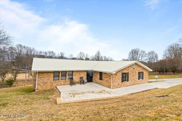 $425,000 | 261 Lance Lane, La Follette, TN 37766