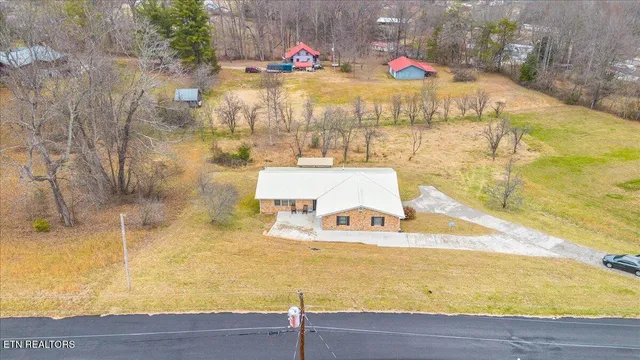 $425,000 | 261 Lance Lane, La Follette, TN 37766
