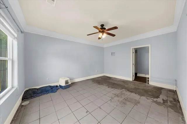 a view of empty room with window