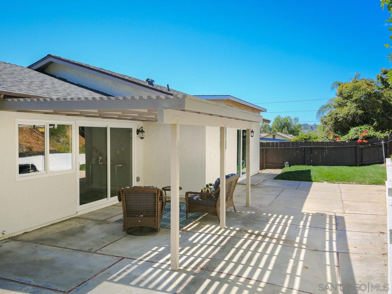 1736 Deerfield Road Encinitas, CA 92024 - Photo 23 of 25