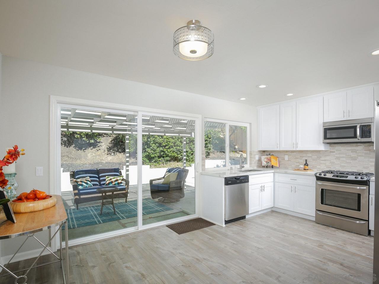 1736 Deerfield Road Encinitas, CA 92024 - Photo 9 of 25