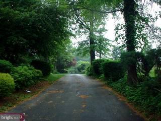 801 Ridge Road Pottstown, PA 19465 - Photo 3 of 6