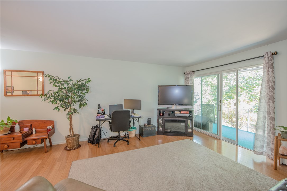 347 Main Road, Unit 203 Tiverton, RI 02878 - Photo 7 of 16
