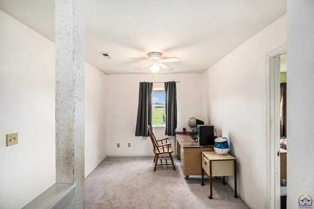 $399,900 | 5655 94th Street, Meriden, KS 66512