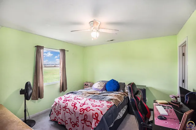 $399,900 | 5655 94th Street, Meriden, KS 66512