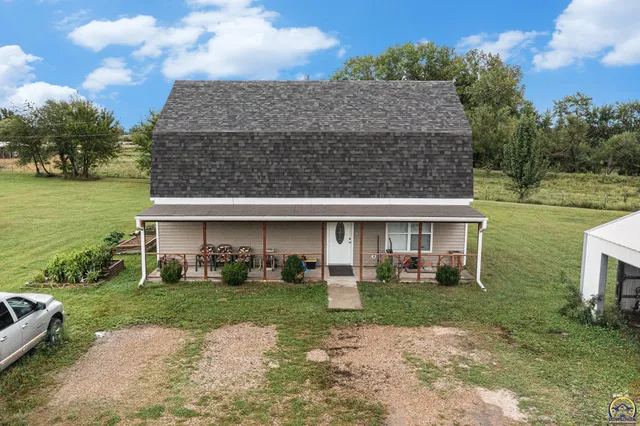 $399,900 | 5655 94th Street, Meriden, KS 66512