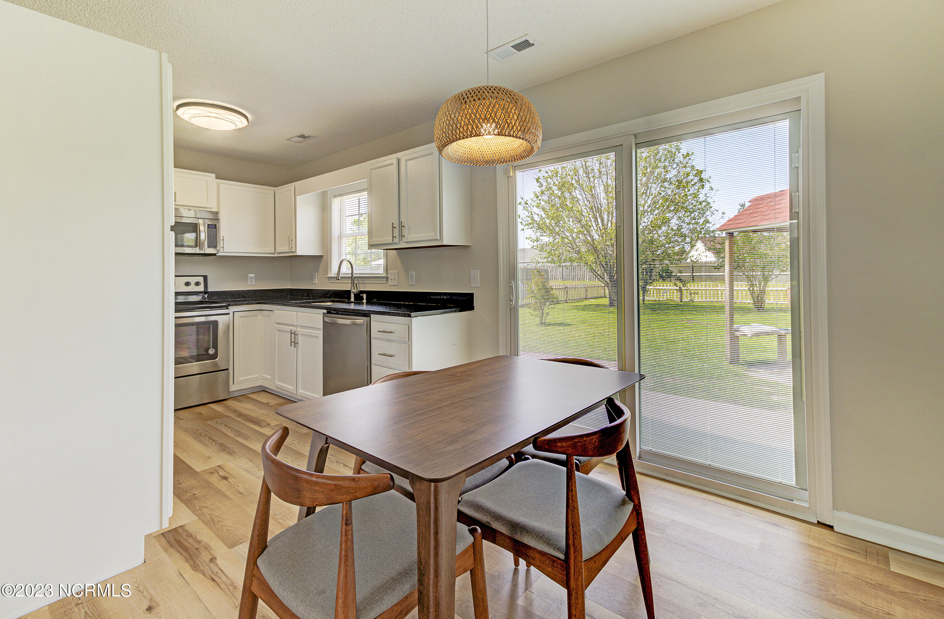 7121 Thurgood Road Wilmington, NC 28411 - Photo 4 of 16 Dining Room