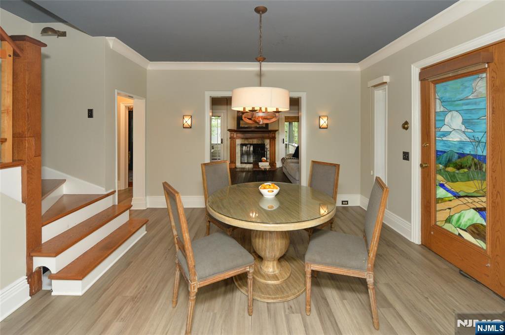 429 Sterling Place Ridgewood, NJ 07450 - Photo 13 of 30