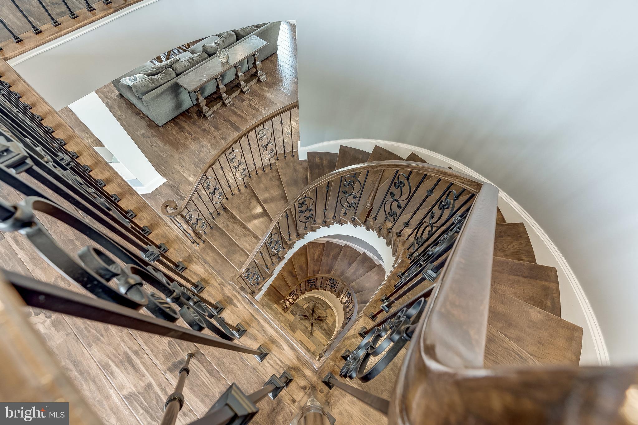 3023 Solomons Island Road Edgewater, MD 21037 - Photo 39 of 95 Staircase