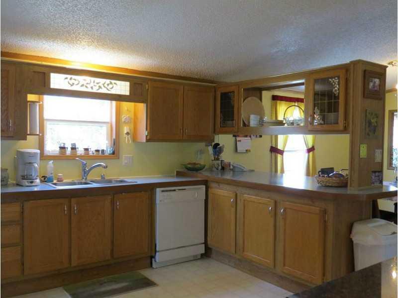 485 Front Ridge Road Penobscot, ME 04476 - Photo 4 of 35 Kitchen.