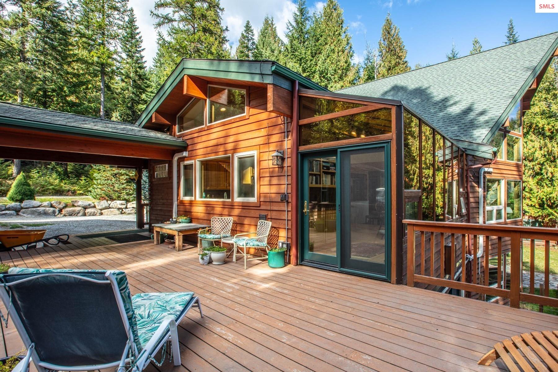 25 Inspiration Way Sandpoint, ID 83864 - Photo 61 of 76 Spacious deck off of dining area.