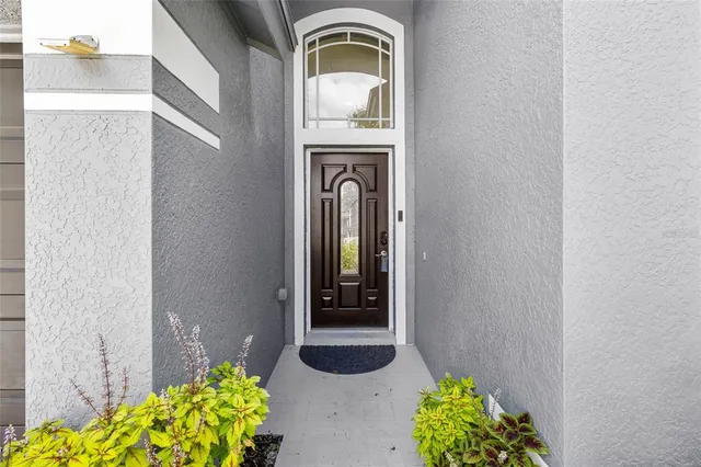 a view of livingroom with furniture and windows