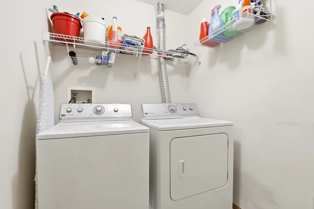 $275,000 | 1843 South Wentworth Circle, Romeoville, IL 60446