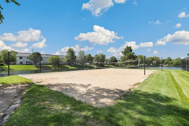 $275,000 | 1843 South Wentworth Circle, Romeoville, IL 60446