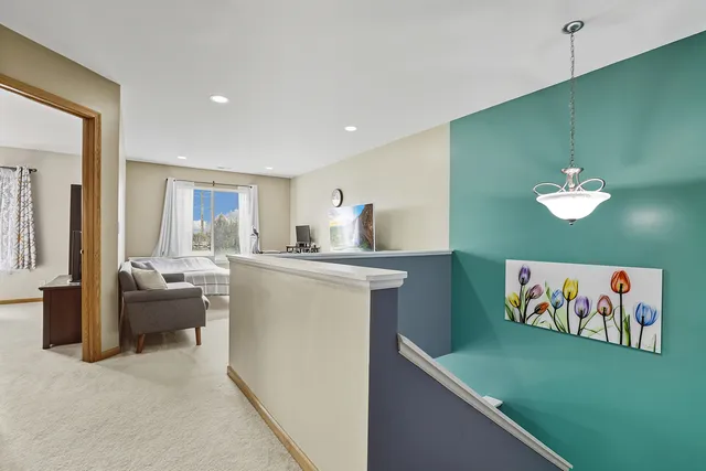 $275,000 | 1843 South Wentworth Circle, Romeoville, IL 60446