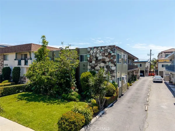 $1,950 | 340 West Doran Street, Unit 8, Glendale, CA 91203