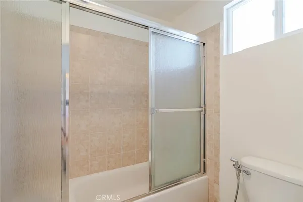 $1,950 | 340 West Doran Street, Unit 8, Glendale, CA 91203