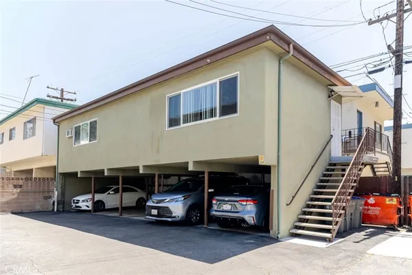 $1,950 | 340 West Doran Street, Unit 8, Glendale, CA 91203