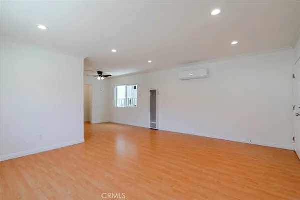 $1,950 | 340 West Doran Street, Unit 8, Glendale, CA 91203