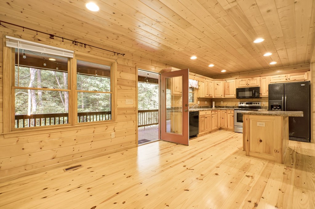 145 Rockingham Way Ellijay, GA 30540 - Photo 17 of 82 Gallery Image 17