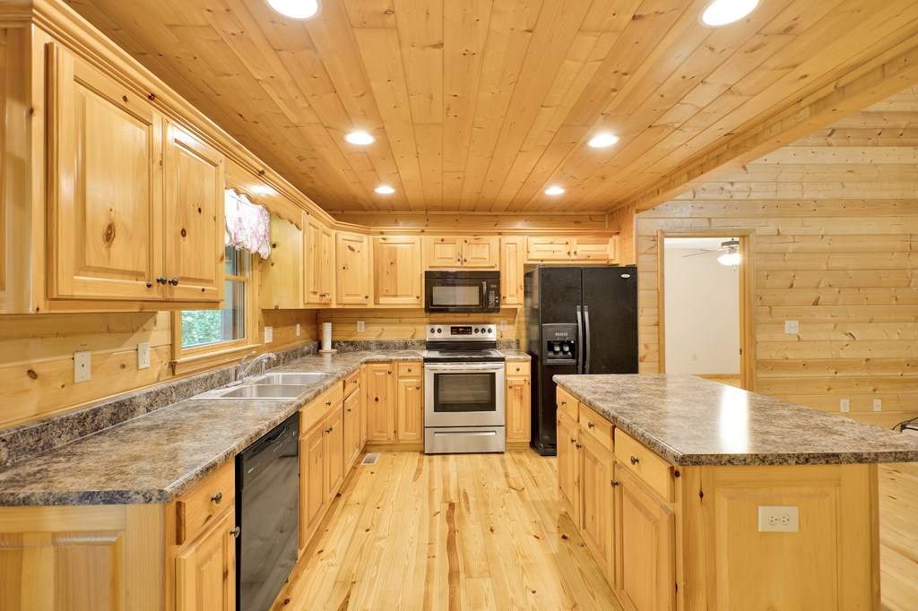 145 Rockingham Way Ellijay, GA 30540 - Photo 20 of 82 Gallery Image 20