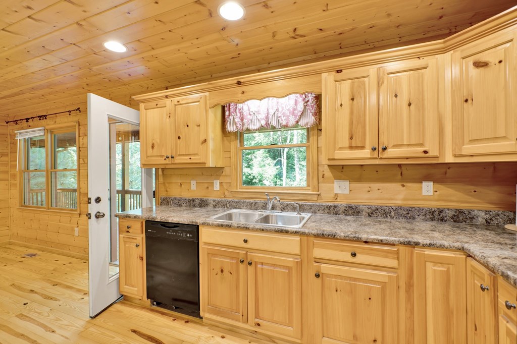 145 Rockingham Way Ellijay, GA 30540 - Photo 22 of 82 Gallery Image 22
