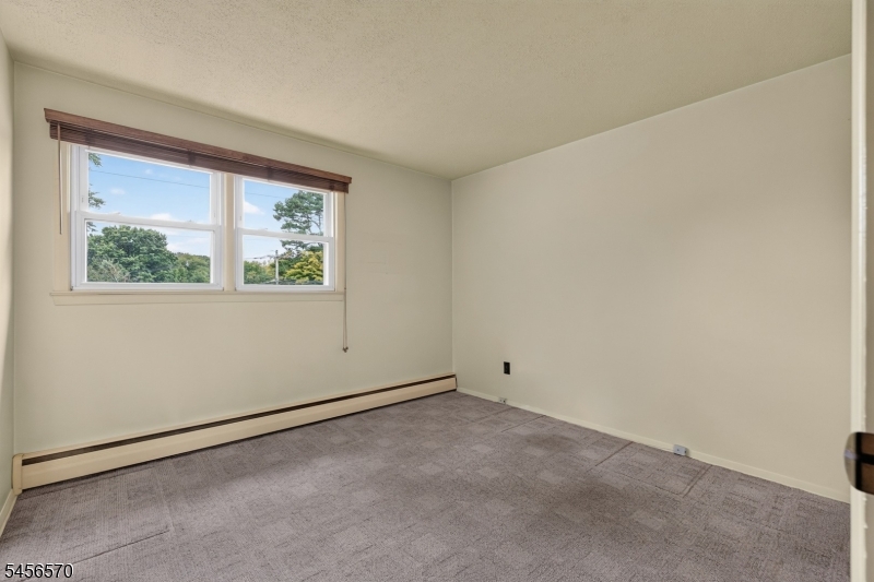 42 Hanover Place Wayne, NJ 07470 - Photo 15 of 42 Gallery Image 15