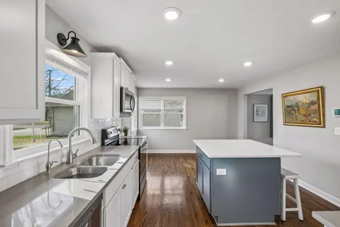 $379,000 | 651 3rd Avenue South, South St. Paul, MN 55075