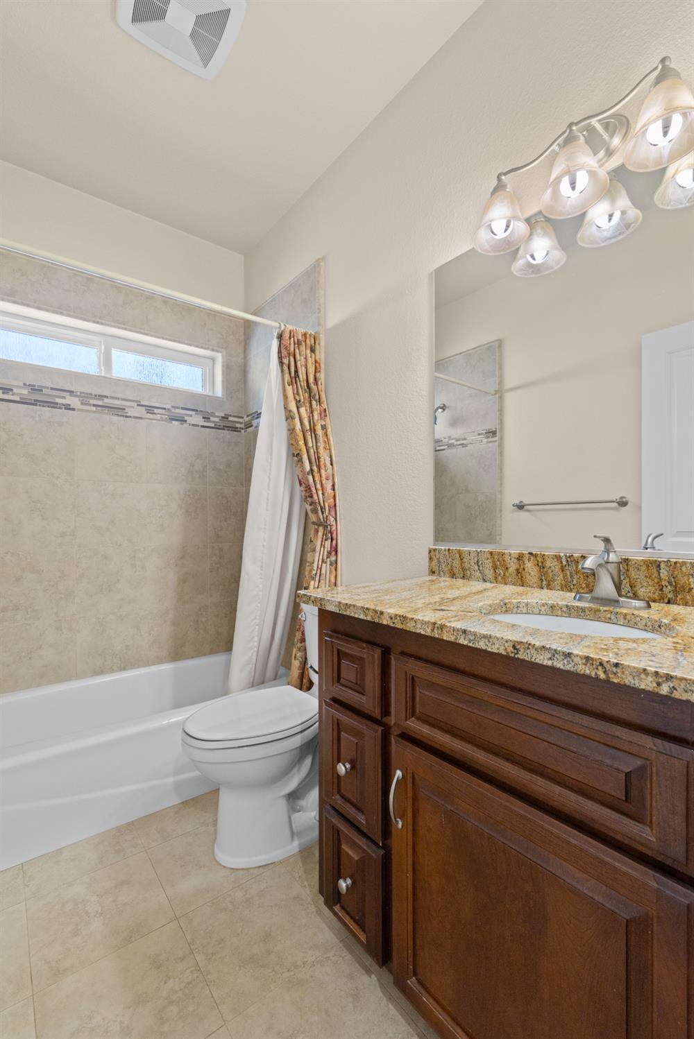11733 Inverness Way Auburn, CA 95602 - Photo 18 of 62