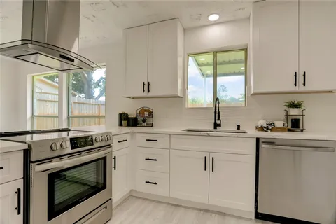 $349,000 | 7926 Windy Creek Drive, Houston, TX 77040