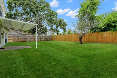 $349,000 | 7926 Windy Creek Drive, Houston, TX 77040