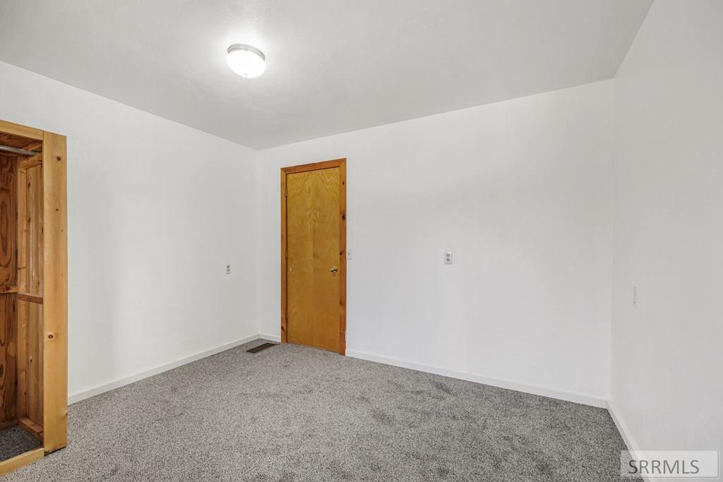 825 East 700 North Shelley, ID 83274 - Photo 25 of 52 Level 1 Bedroom 3