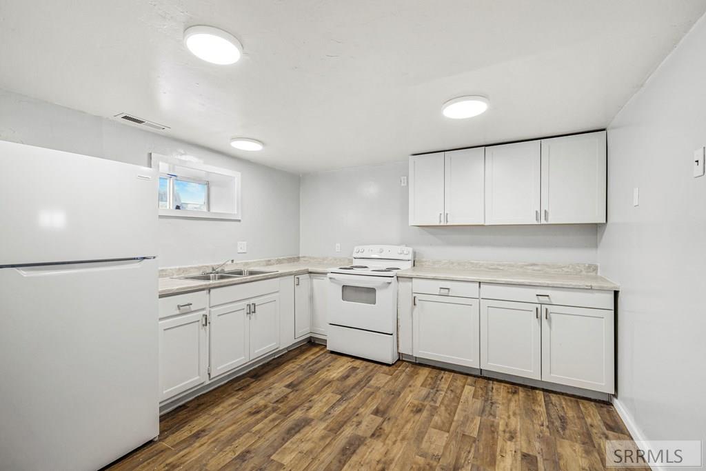 825 East 700 North Shelley, ID 83274 - Photo 36 of 52 Level 2 Kitchen