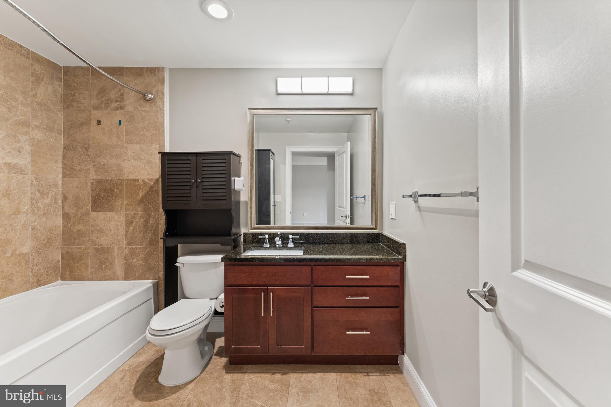 6301 Edsall Road, Unit 400 Alexandria, VA 22312 - Photo 12 of 28 Full Bathroom