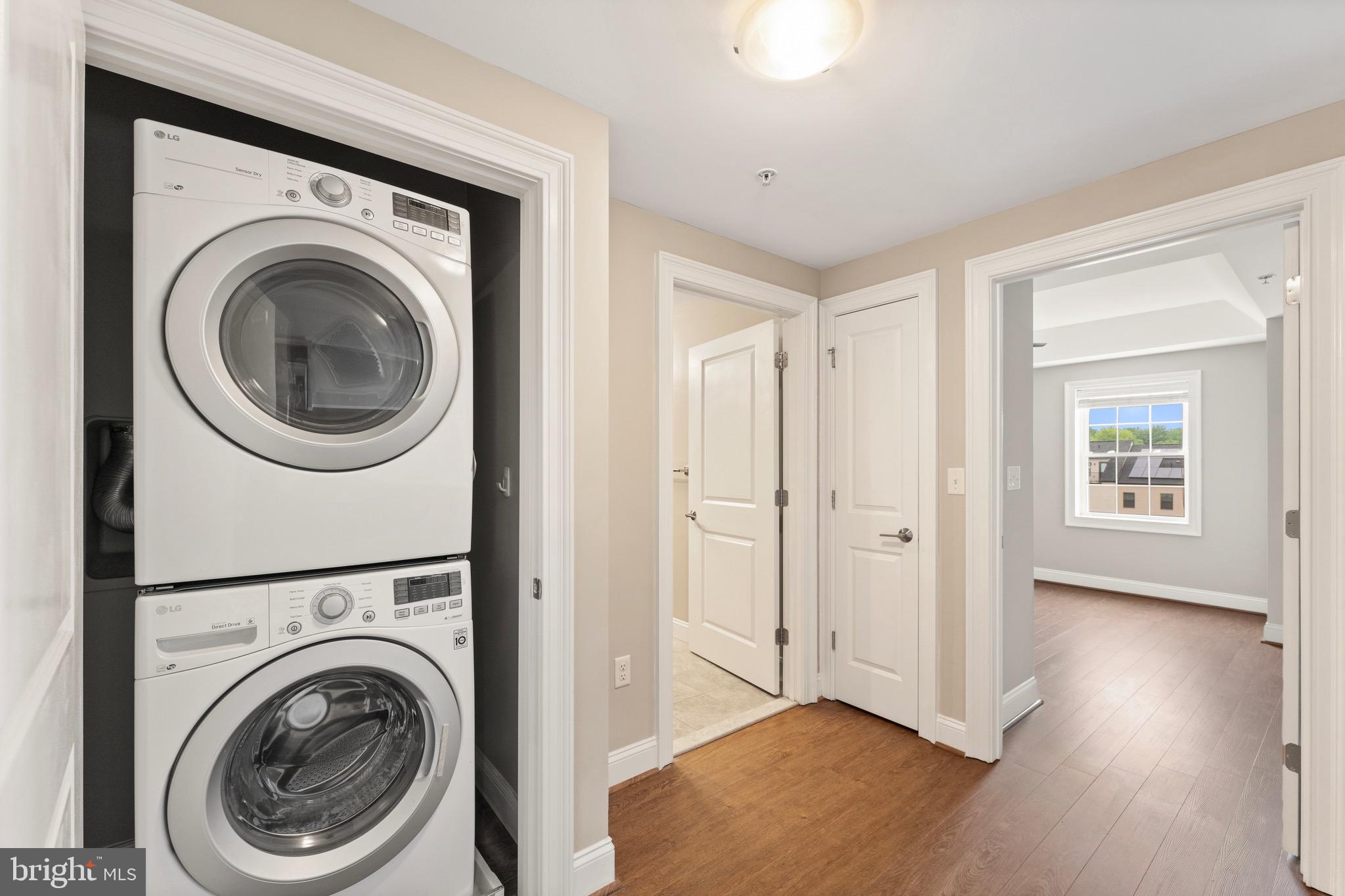 6301 Edsall Road, Unit 400 Alexandria, VA 22312 - Photo 15 of 28 Washer and Dryer in Unit