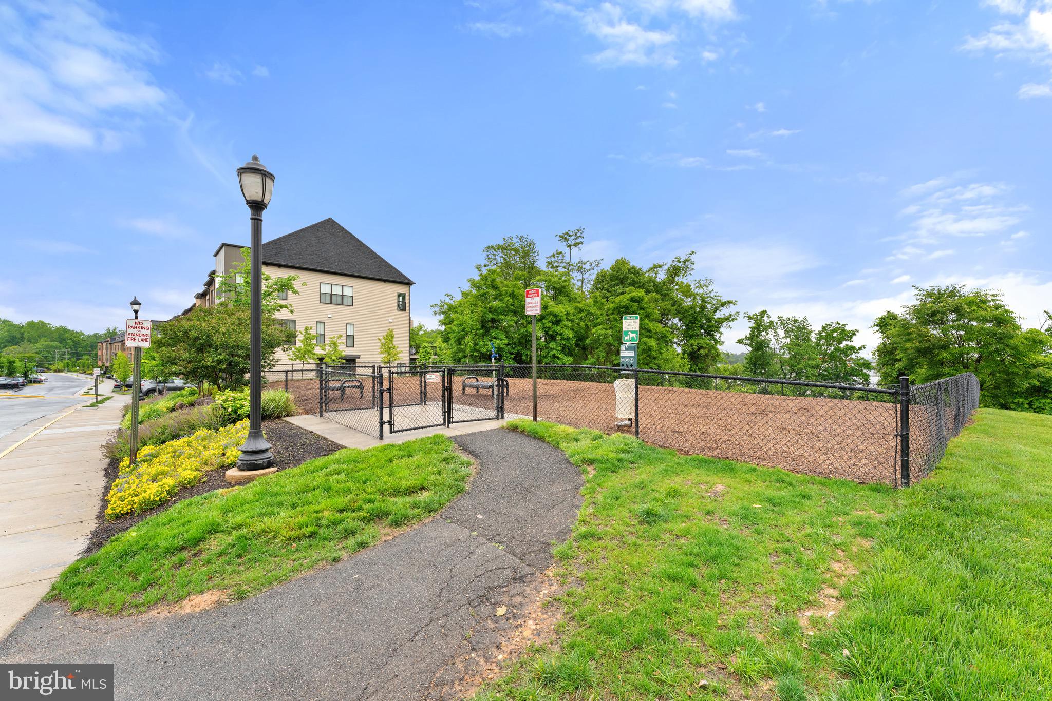 6301 Edsall Road, Unit 400 Alexandria, VA 22312 - Photo 25 of 28 Dog Park