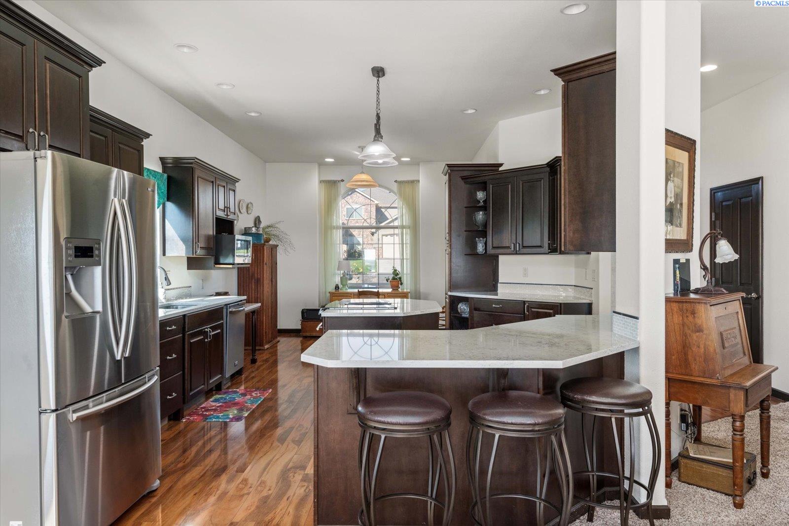 17538 South Fairview Loop Kennewick, WA 99338 - Photo 7 of 47 Gallery Image 7