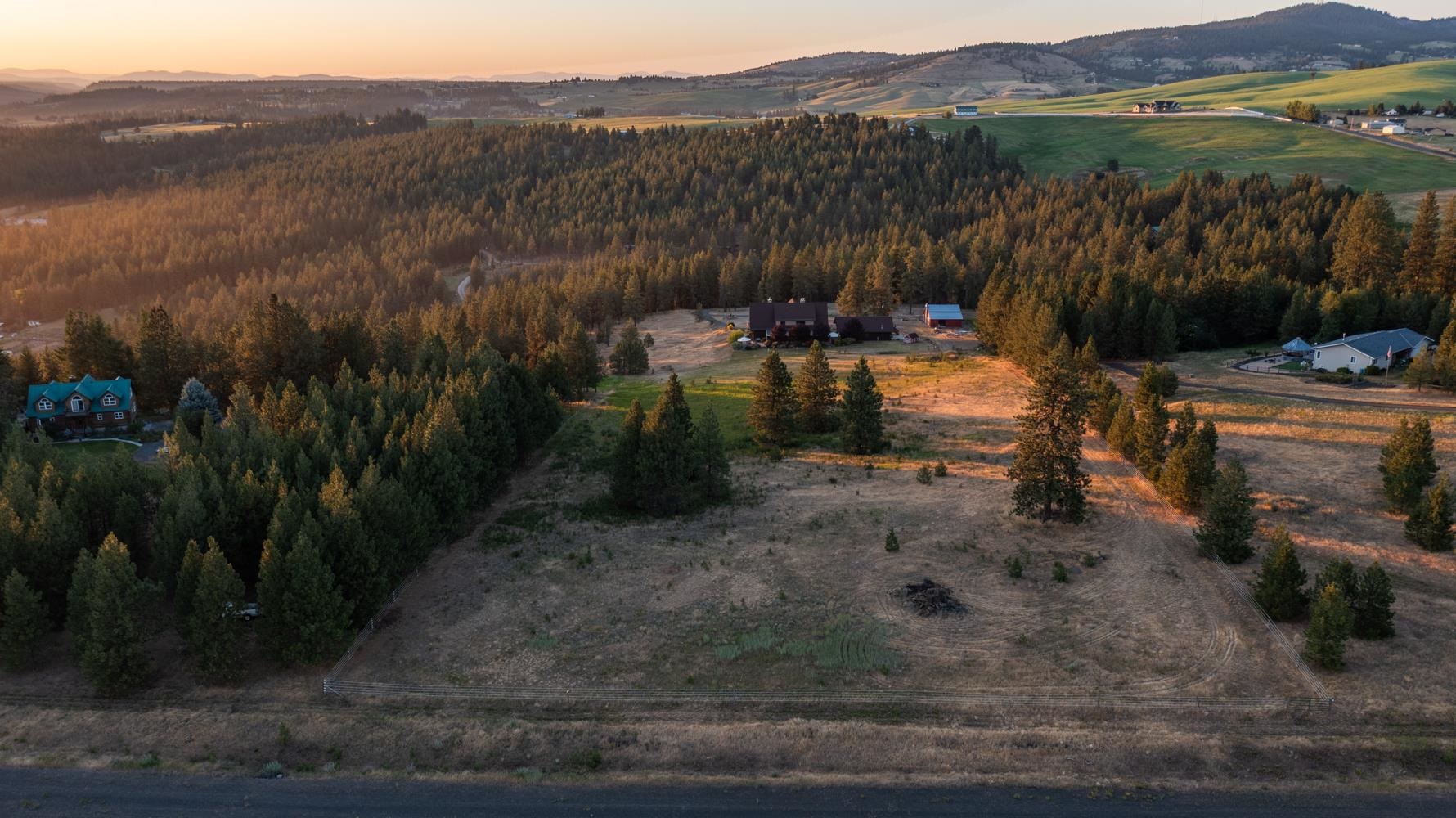 5024 East Stoughton Road Valleyford, WA 99036 - Photo 26 of 50