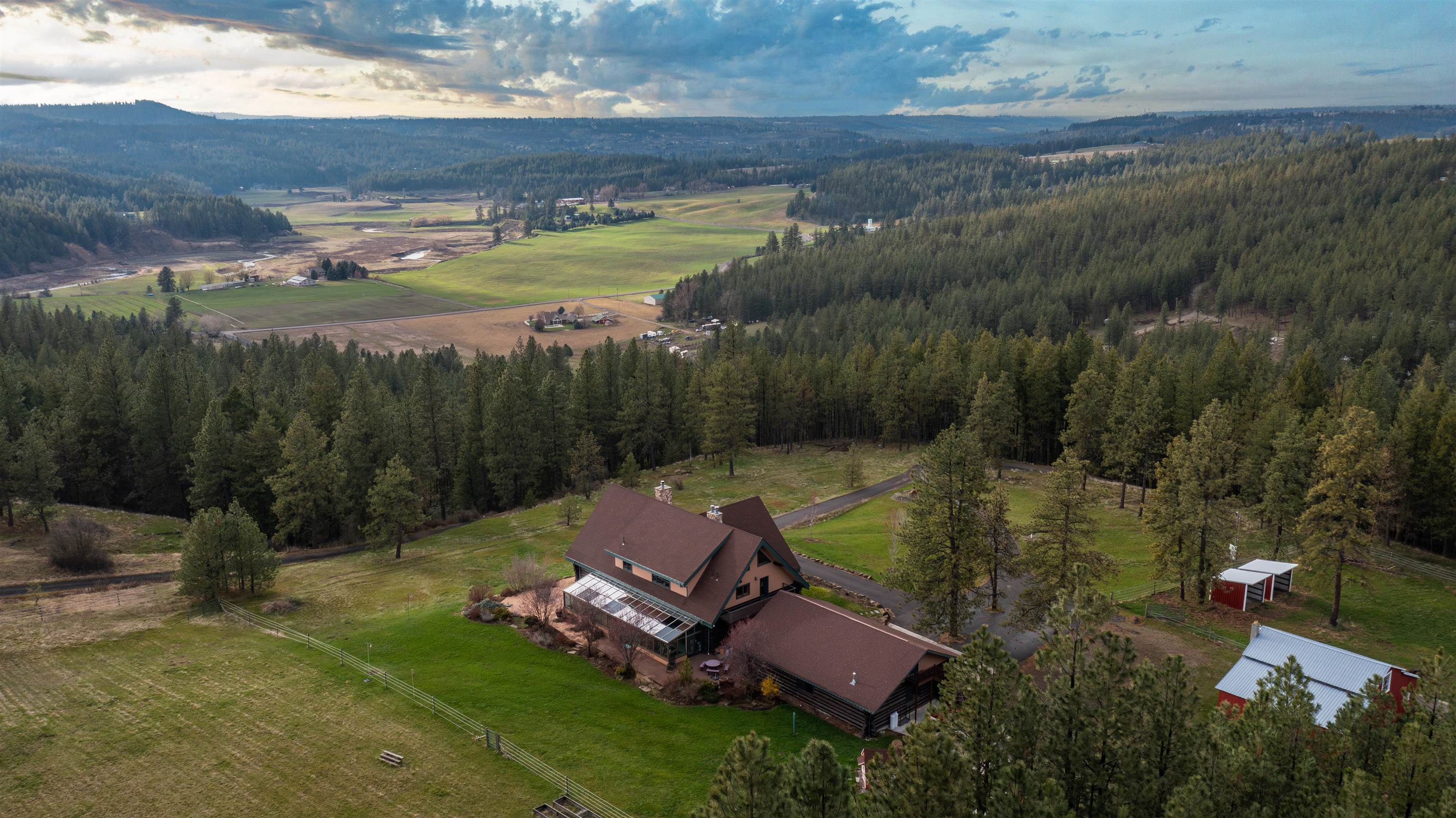 5024 East Stoughton Road Valleyford, WA 99036 - Photo 5 of 50