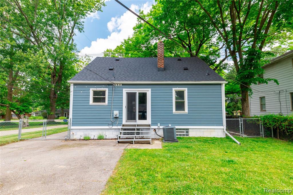 8729 Bellevue Road Grosse Ile, MI 48138 - Photo 26 of 32