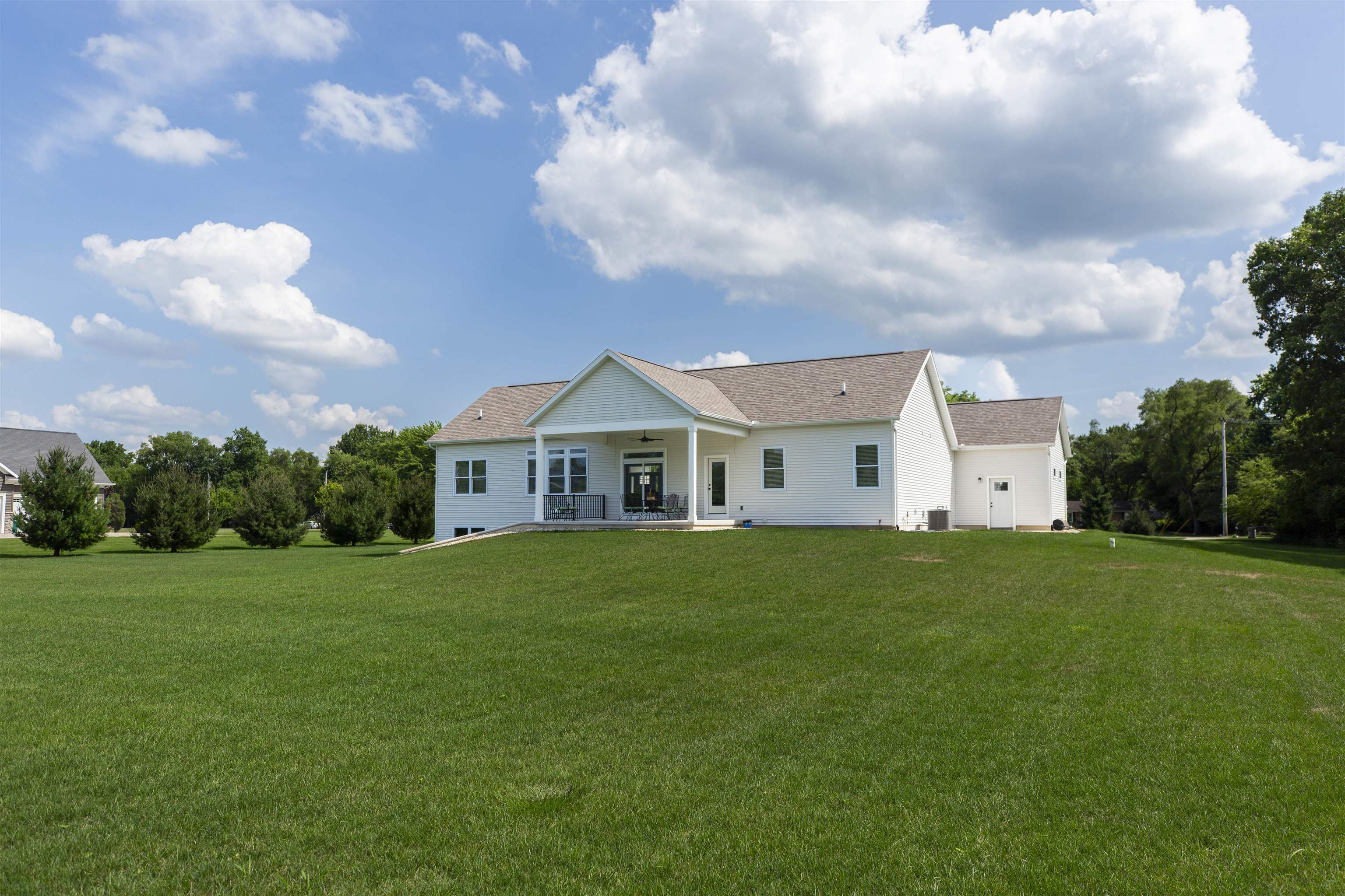 10741 Edison Road Osceola, IN 46561 - Photo 31 of 36 Gallery Image 31