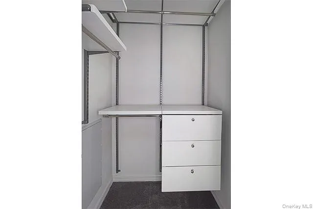 $2,215 | 60 Chelsea Court, Unit AD19, Bohemia, NY 11716