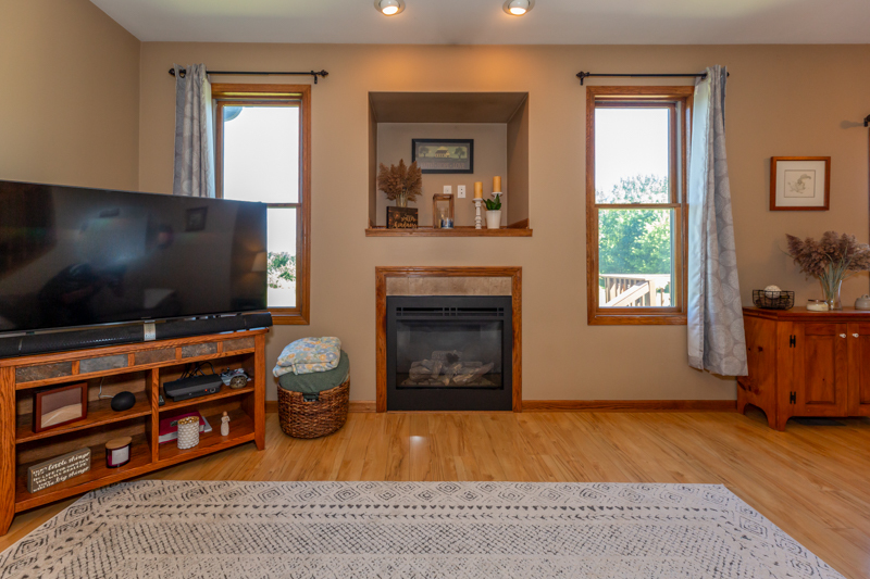 1352 Ridge Drive Sycamore, IL 60178 - Photo 12 of 44 Gallery Image 12