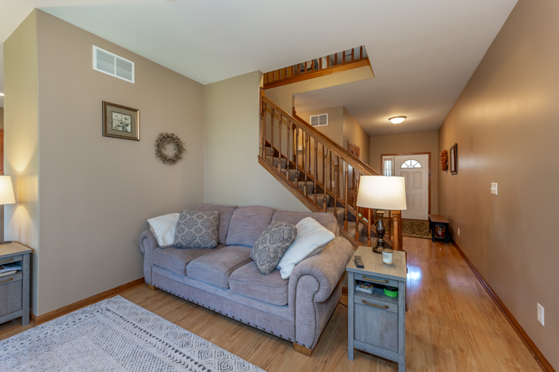 1352 Ridge Drive Sycamore, IL 60178 - Photo 14 of 44 Gallery Image 14