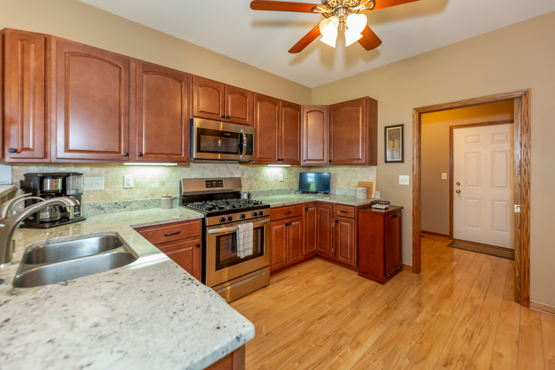 1352 Ridge Drive Sycamore, IL 60178 - Photo 23 of 44 Gallery Image 23