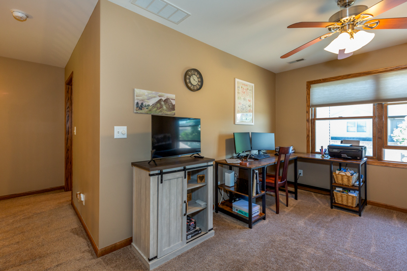 1352 Ridge Drive Sycamore, IL 60178 - Photo 27 of 44 Gallery Image 27